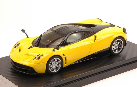 Immagine di PAGANI HUAYRA 2012 YELLOW 1:43