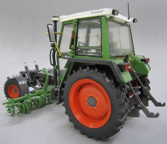 Immagine di FENDT 360 GT C/ASSOLCATORE 1984-1996 1:32