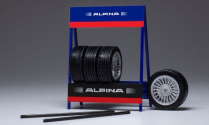 Immagine di SET PNEUMATICI ALPINA 1:18
