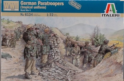 Immagine di WWII GERMAN PARATROOPERS KIT 1:72