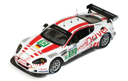 Immagine di ASTON MARTIN DBR9 N.52 3rd LMGT1 LE MANS 2010 1:43