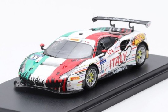 Immagine di FERRARI 488 GT3 N.11 6th NATIONS CUP BAHR.2018 PERAZZINI-CRESSONI 1:43