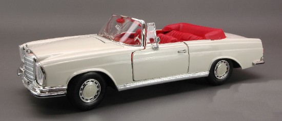 Immagine di MERCEDES 280 SE 1968 CREAM 1:18