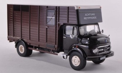 Immagine di MERCEDES LP911 TRASPORTO BESTIAME 1:43