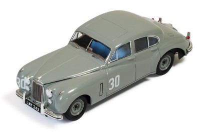 Immagine di JAGUAR MKVII N.30 WINNER SILVERSTONE TOURING CAR 1952 STIRLING MOSS 1:43