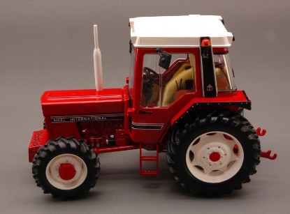 Immagine di INTERNATIONAL HARVESTER 845XL 1:32