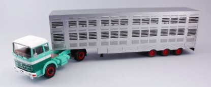 Immagine di MERCEDES LPS 1632 GREEN/BEIGE 1970 COW TRANSPORTER 1:43