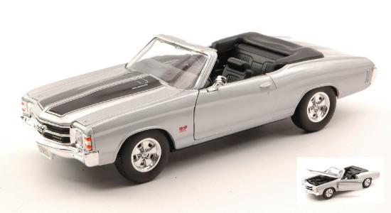 Immagine di CHEVROLET CHEVELLE SS 454 1971 SILVER W/BLACK STRIPES 1:24