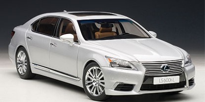 Immagine di LEXUS LS600hL 2013 SILVER 1:18