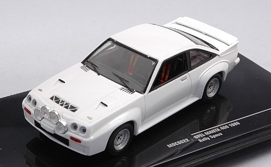 Immagine di OPEL MANTA 400 WHITE PLAIN BODY VERSION 4 SPARE WHEELS REPROD.1:43