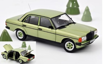 Immagine di MERCEDES 200 AMG 1984 SILVERGREEN METALLIC 1:18