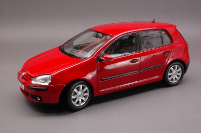 Immagine di VW GOLF V 2004 RED 1:18