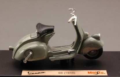 Immagine di VESPA 98 1946 MOUSE-GREY 1:18