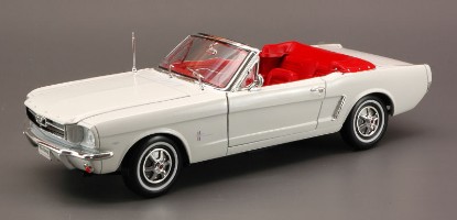 Immagine di FORD MUSTANG CABRIO 1964 CREAM 1:18