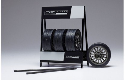Immagine di SET PNEUMATICI OZ SUPERTURISMO 1:18
