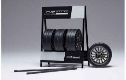 Immagine di SET PNEUMATICI OZ SUPERTURISMO 1:18
