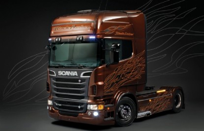 Immagine di SCANIA R730 V8 BLACK AMBER KIT 1:24