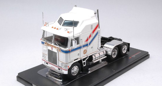 Immagine di KENWORTH K100 AERODYNE 1976 WHITE/DEKOR 1:43