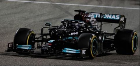 Immagine di MERCEDES W12 E LEWIS HAMILTON 2021 N.44 WINNER BAHRAIN GP 1:18