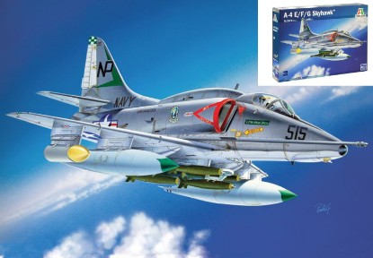 Immagine di A 4 E/F/G SKIHAWK KIT 1:48