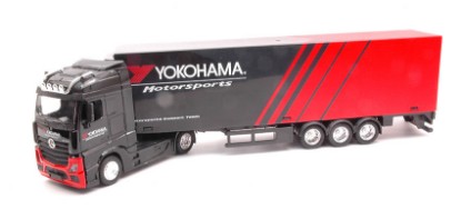 Immagine di MERCEDES ACTROS GIGASPACE HAULER WITH TRAILER "YOKOHAMA" 1:43