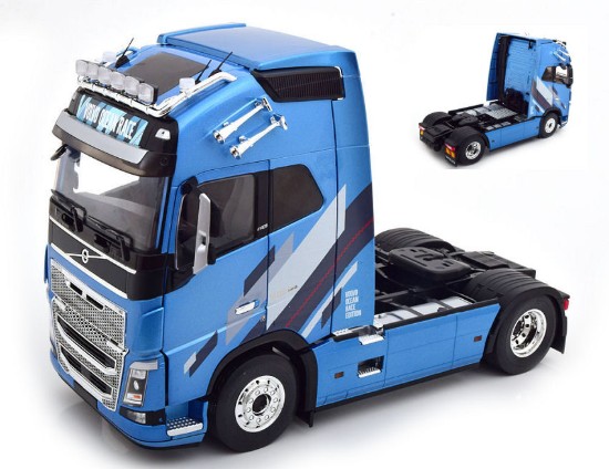 Immagine di VOLVO FH16 XL CAB.METALLIC LIGHT BLUE 1:18