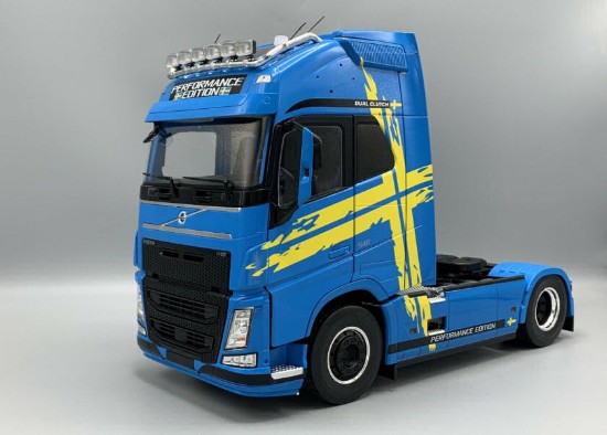 Immagine di VOLVO FH16 XL CAB.LIGHT BLUE/YELLOW 1:18