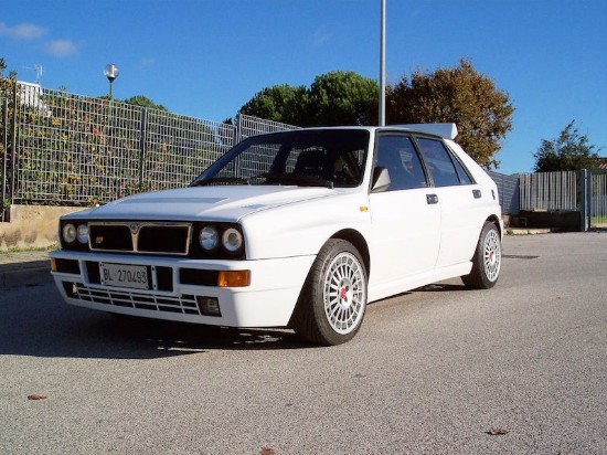 Immagine di LANCIA DELTA HF INTEGRALE EVO1 WHITE 1:18