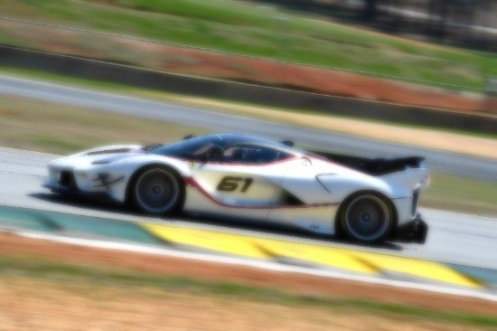 Immagine di FERRARI FXX-K EVO N.61 WHITE AVUS WITH RED LIVERY 1:43