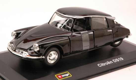 Immagine di CITROEN DS 19 BLACK 1:32