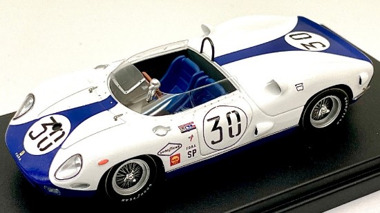 Immagine di FERRARI 330P N.30 12H SEBRING 1965 RODRIGUEZ/HILL 1:43