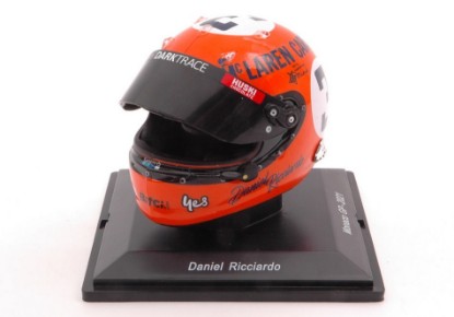 Immagine di CASCO DANIEL RICCIARDO MC LAREN MONACO GP 2021 1:5