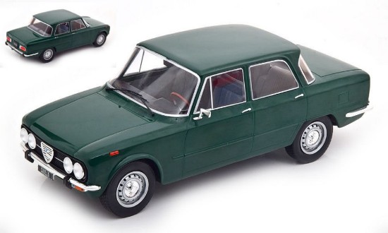 Immagine di ALFA ROMEO NUOVA GIULIA SUPER DARK GREEN 1:18