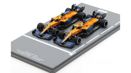 Immagine di MC LAREN N.3 D.RICCIARDO + N.4 L.NORRIS WINNER + 2nd ITALY GP 2021 W/PIT