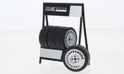 Immagine di SET PNEUMATICI OZ COMPOMOTIVE 1:18
