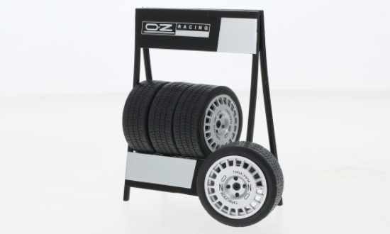 Immagine di SET PNEUMATICI OZ COMPOMOTIVE 1:18
