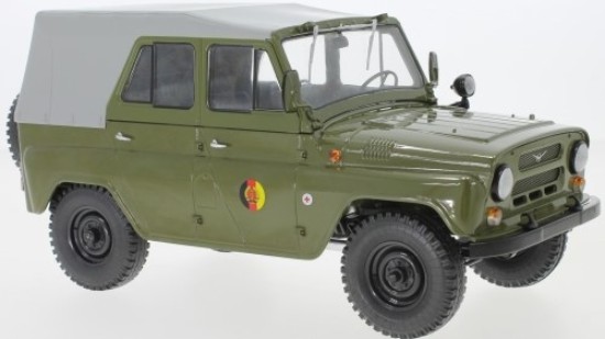 Immagine di UAZ 469 NVA OLIVE GREEN 1:18