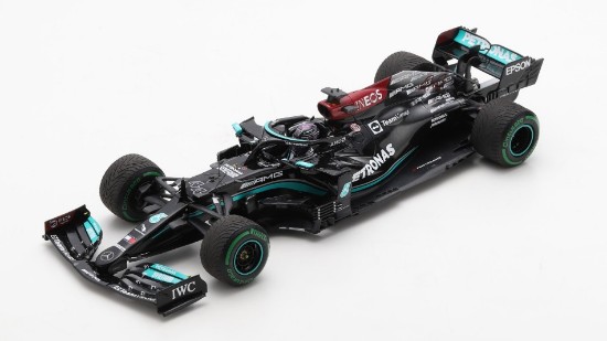 Immagine di MERCEDES F1 W12 E LEWIS HAMILTON 2021 N.44 WINNER RUSSIAN GP W/PIT 1:18