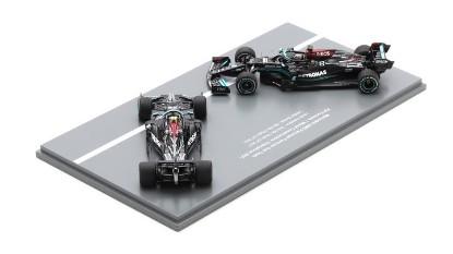 Immagine di MERCEDES F1 N.44+N.77 2nd & 6th ABU DHABI GP CONSTRUCTOR'S CHAMPION 2021