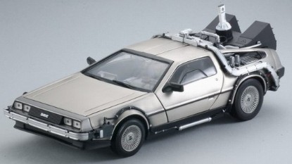 Immagine di DE LOREAN "BACK TO THE FUTURE II" TIME MACHINE 1:18