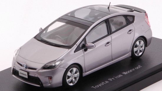 Immagine di TOYOTA PRIUS MOONROOF LIGHT PURPLE MICA METALLIC 1:43
