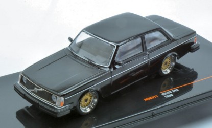 Immagine di VOLVO 242 CUSTOM 1980 BLACK 1:43