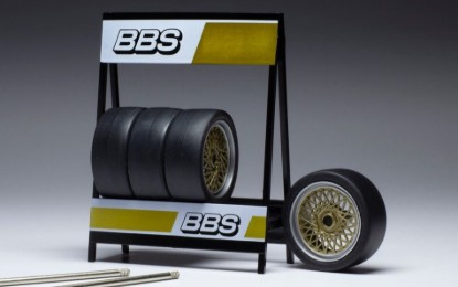 Immagine di SET 4 WHEELS BBS SILVER/GOLD 1:18
