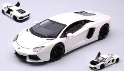 Immagine di LAMBORGHINI AVENTADOR LP 700-4 WHITE 1:24
