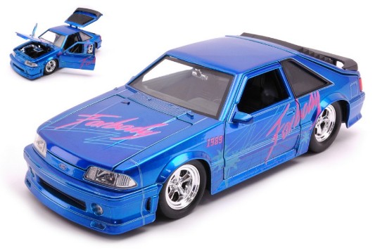 Immagine di FORD MUSTANG GT "I LOVE THE 80s" CANDY BLUE 1:24