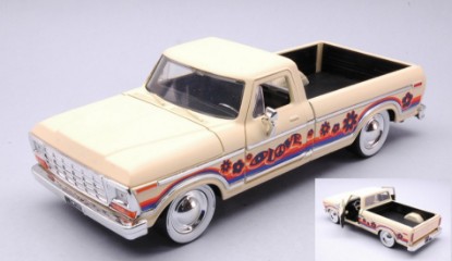 Immagine di FORD F-150 1979 "I LOVE THE 70s" CREME 1:24
