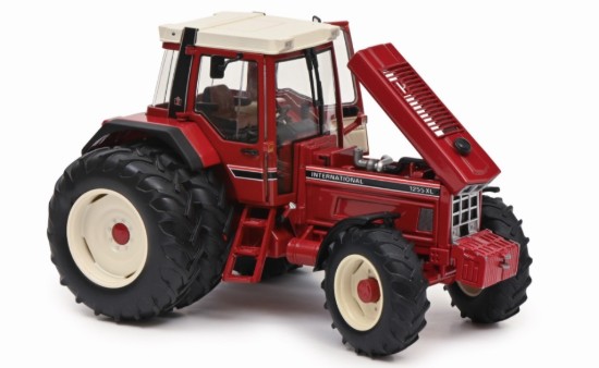 Immagine di INTERNATIONAL 1455 XL RED 1:32