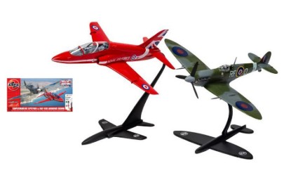 Immagine di BEST OF BRITISH SPITFIRE AND HAWK KIT 1:72