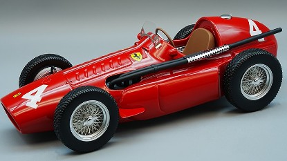 Immagine di FERRARI F1 555 SUPER SQUALO N.4 ITALY GP 1955 E.CASTELLOTTI 1:18