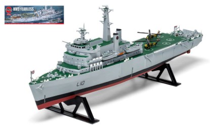 Immagine di HMS FEARLESS KIT 1:600
